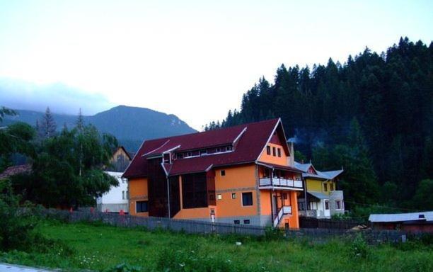 Vila Cristina Ceahlău Esterno foto