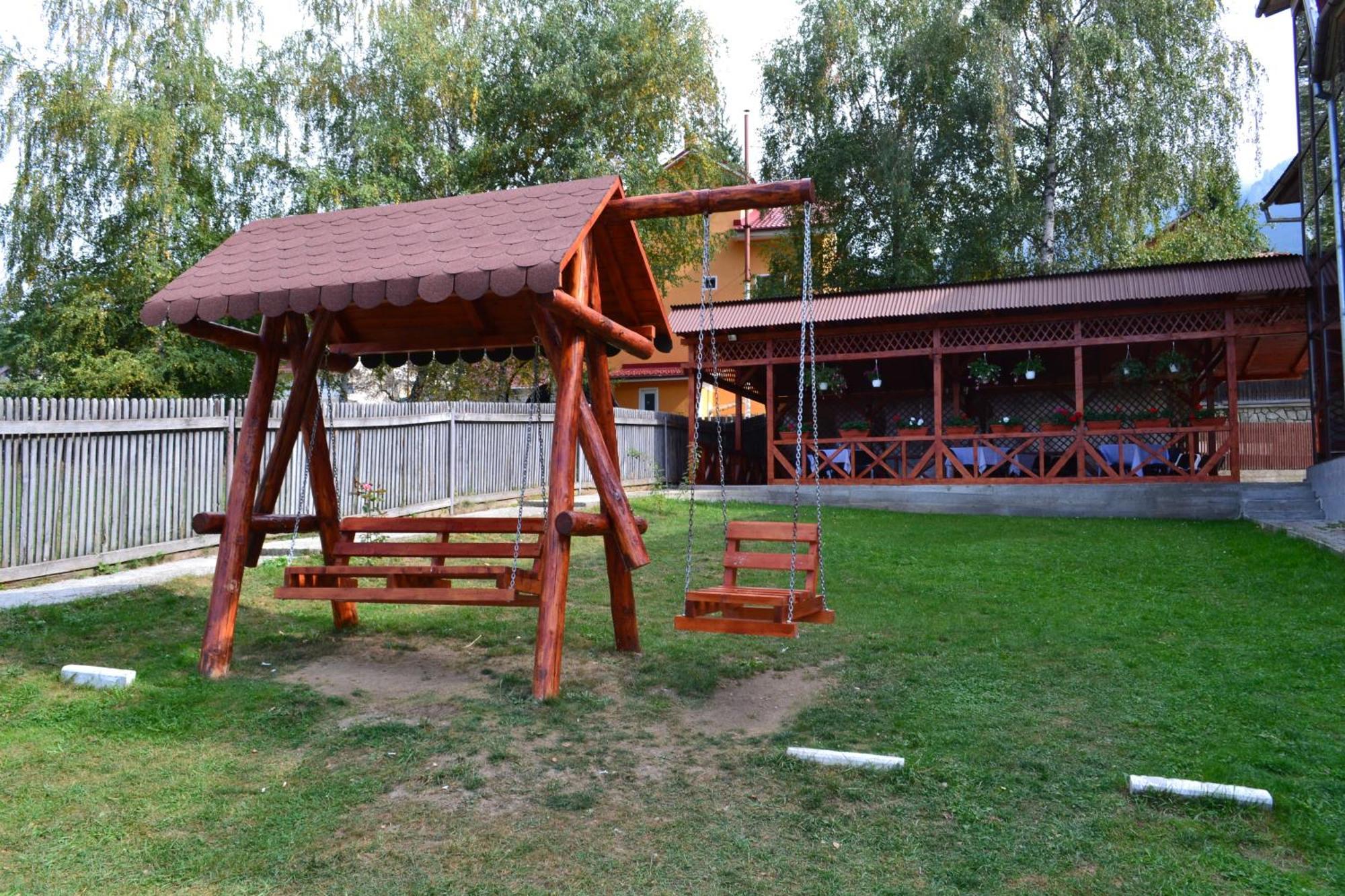 Vila Cristina Ceahlău Esterno foto